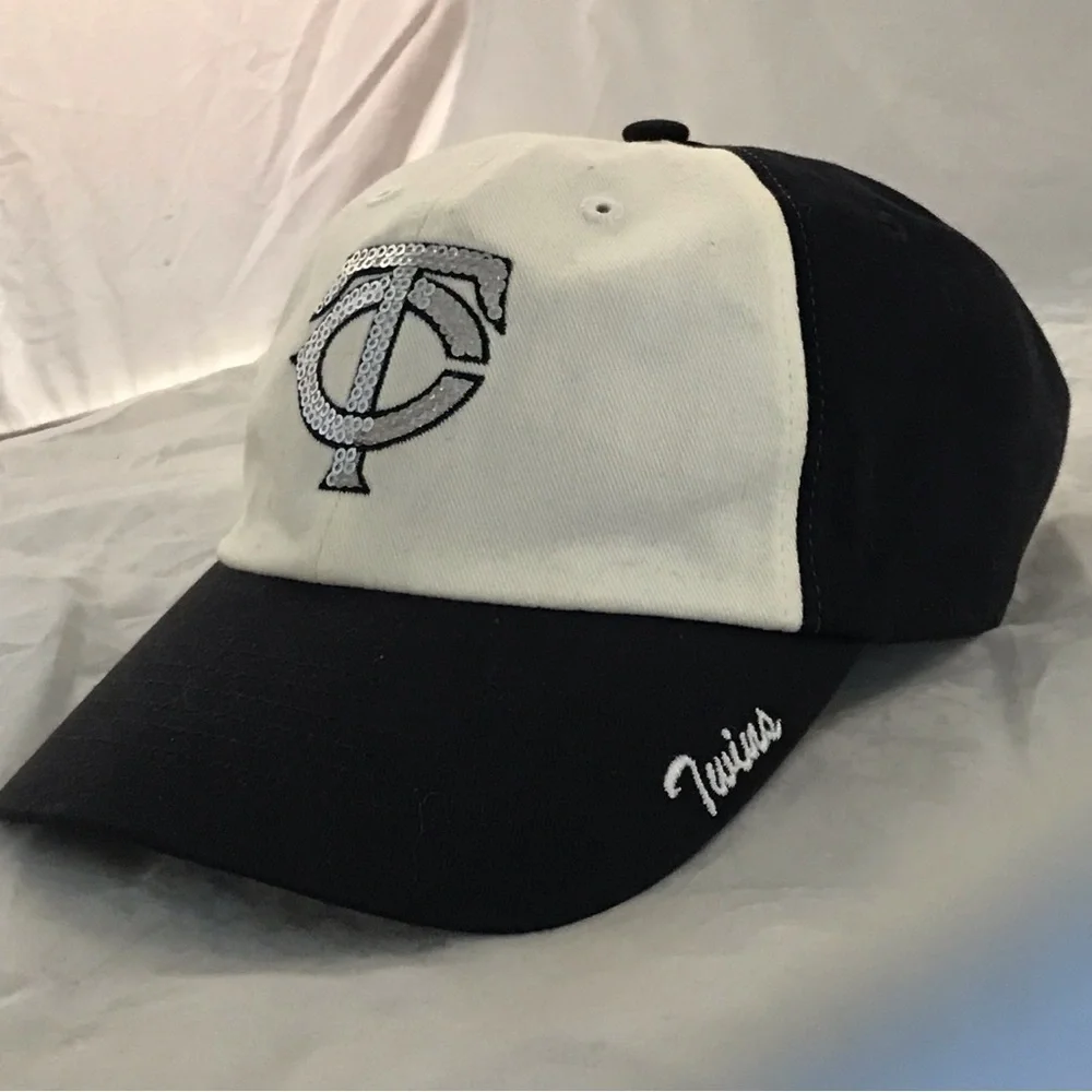 Women's Fan Favorite MLB Minnesota Twins Sequin Baseball Hat